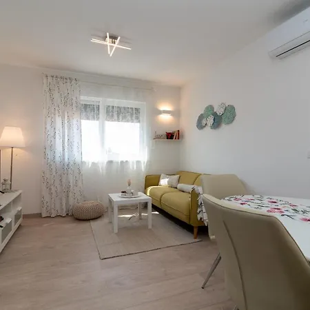 Apartman Lotos Trogir