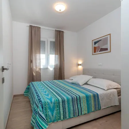 Apartment Apartman Lotos Trogir