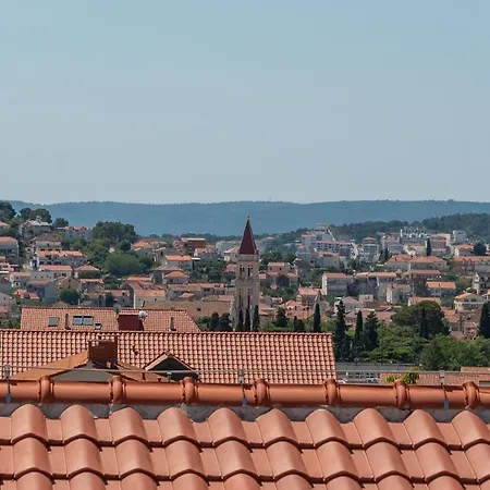 Apartman Lotos * Trogir