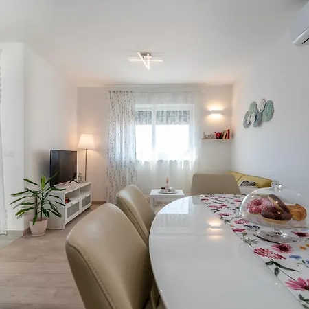 Apartment Apartman Lotos *
