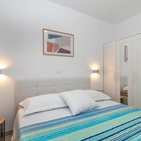 Apartman Lotos Apartment
