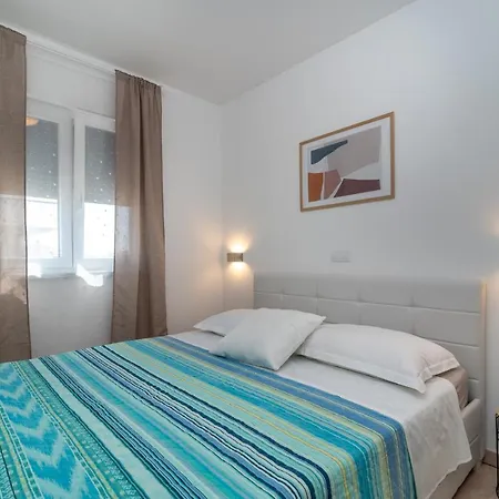 Apartment Apartman Lotos Trogir