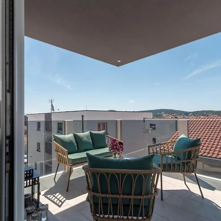Apartman Lotos Apartment Trogir