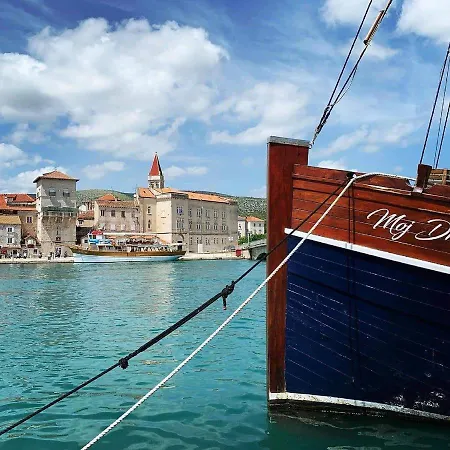 Apartman Lotos Apartment Trogir